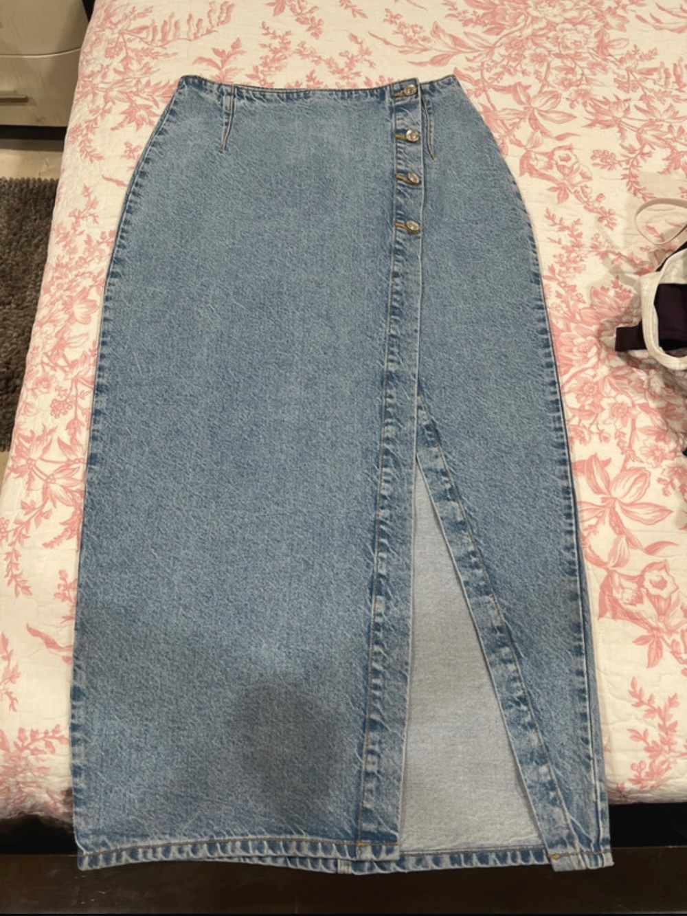 Zara Light Blue Denim Skirt with Contrast Stitching